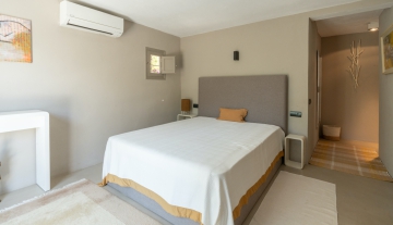 Resa estates Ibiza finca te koop st Rafael sea view sale bedroom 7.1.jpg